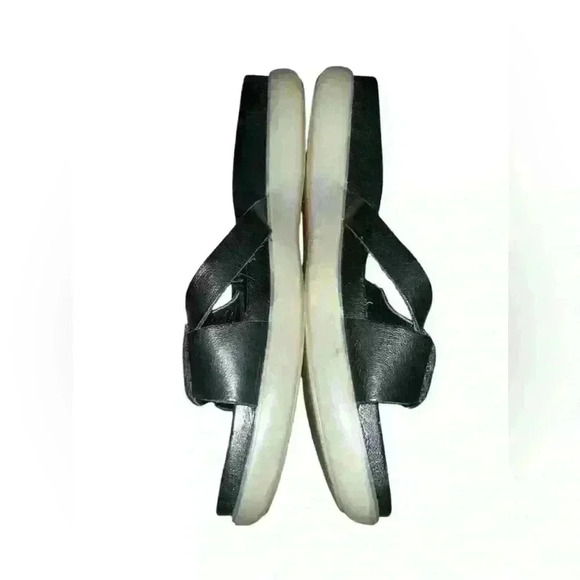 Donald J Pliner  Hollie Slide on Sandals, Black Sz 10 Comfy Summer Minimalist - Picture 3 of 8
